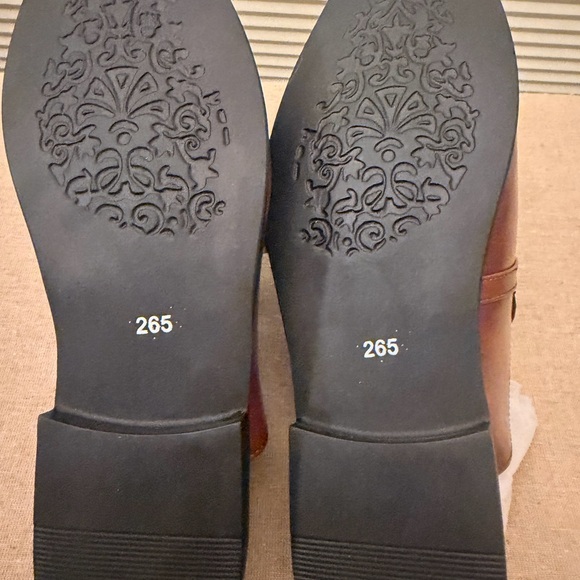 Men Larosa Italian leather Brown and Tan Loafers - Picture 3 of 4